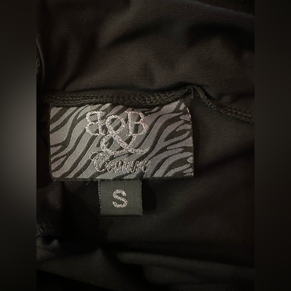 B&B COUTURE A SEXY BLACK COLD SHOULDER LONG SLEEVES TOP WITH SEQUINS- SIZE S - Picture 6 of 9